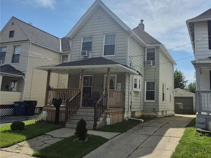 3917 Mapledale Avenue, Cleveland, OH 44109 Photo 2