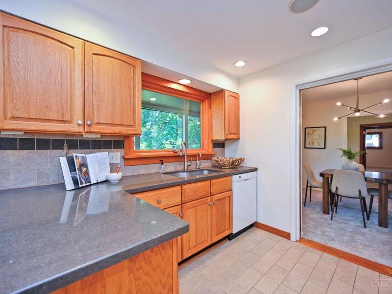 277 Compton Road, Wyoming, OH 45215 Photo 22