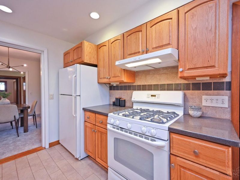 277 Compton Road, Wyoming, OH 45215 Photo 23