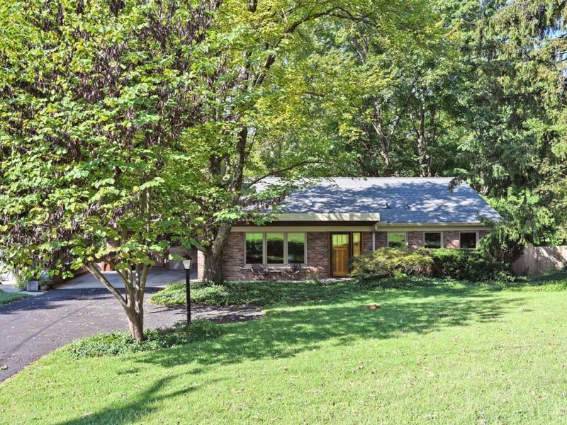 277 Compton Road, Wyoming, OH 45215 Photo 3