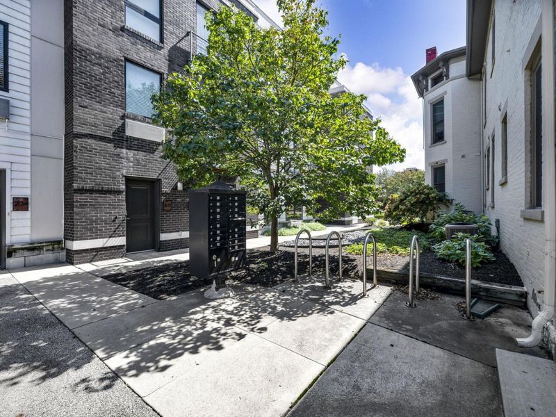 42 W 3rd Avenue, Unit B, Columbus, OH 43201 Photo 40