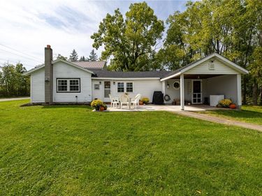 6440 E Hollow Road, Canandaigua, NY 14424