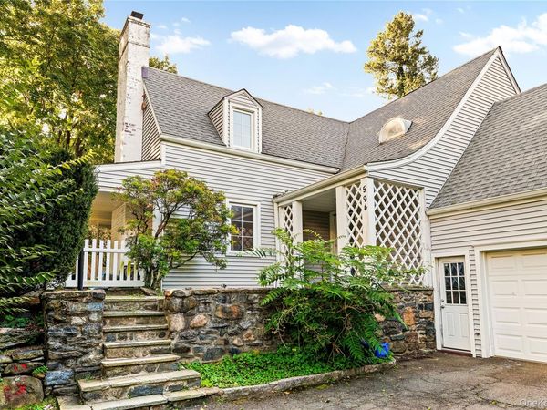 594 Fort Hill Road , Scarsdale, NY 10583