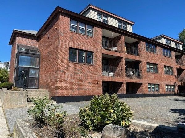 929 Main Street, Unit 2, Melrose, MA 02176