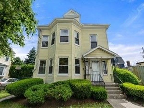 5 Marlboro St, Unit 2, Belmont, MA 02478