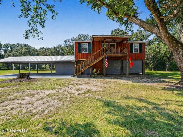 1601 Fawn Street, Ocean Springs, MS 39564