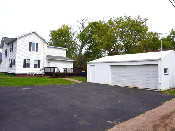 1605 E MAIN STREET, Merrill, WI 54452