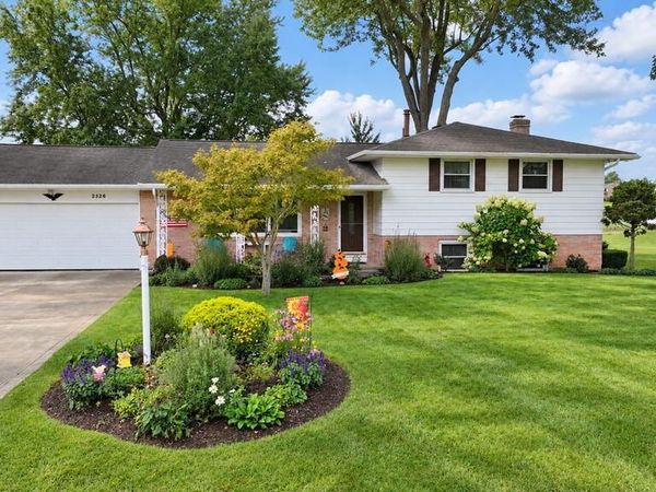 2326 Ranchwood Dr, Mansfield, OH 44903