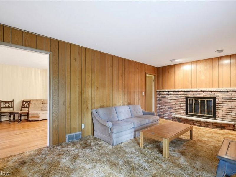 1780 E Parkhaven Drive, Seven Hills, OH 44131 Photo 12