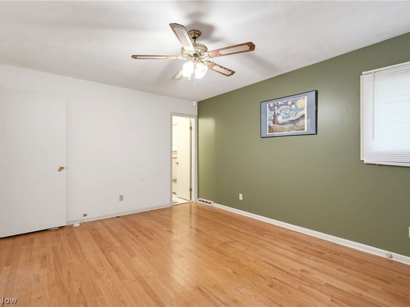 1780 E Parkhaven Drive, Seven Hills, OH 44131 Photo 19