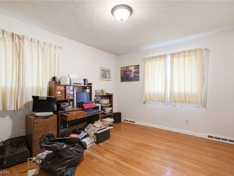 1780 E Parkhaven Drive, Seven Hills, OH 44131 Photo 26