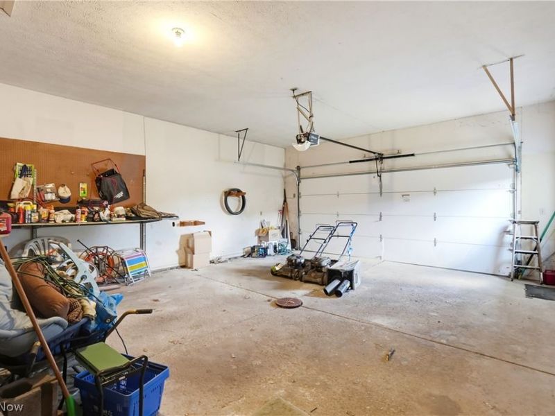 1780 E Parkhaven Drive, Seven Hills, OH 44131 Photo 31