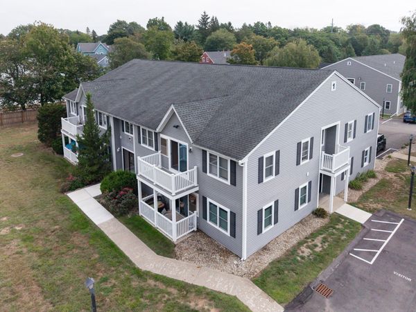 450 Somerset Ave, Unit 1-5, Taunton, MA 02780