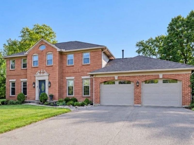 824 Shawnee Trace Court, Anderson Township, OH 45255 Photo 3