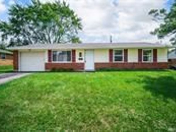 7700 Remmick Lane, Huber Heights, OH 45424