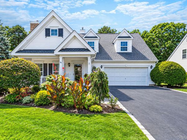 90 Golden Spruce Drive, Calverton, NY 11933