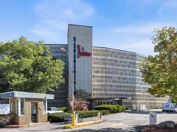 200 Swanton St, Unit 303, Winchester, MA 01890