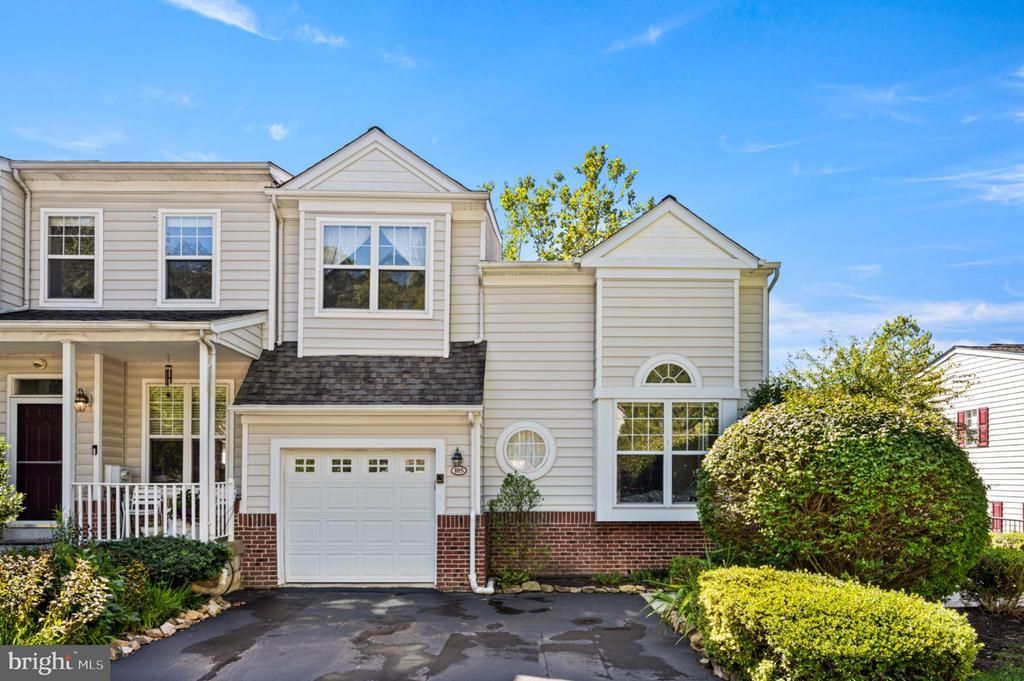 105 LONGWOOD COURT, MALVERN, PA 19355