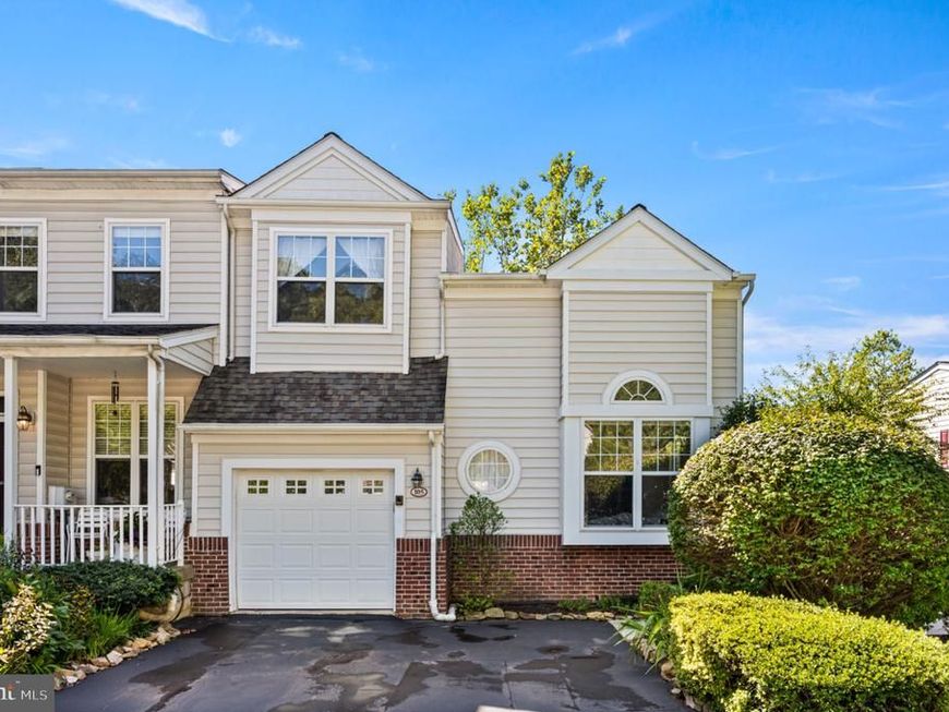 105 Longwood Court, Malvern, PA 19355 Main Photo
