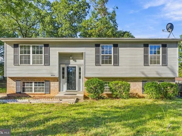 4004 HOBART COURT , SPRINGDALE, MD 20774