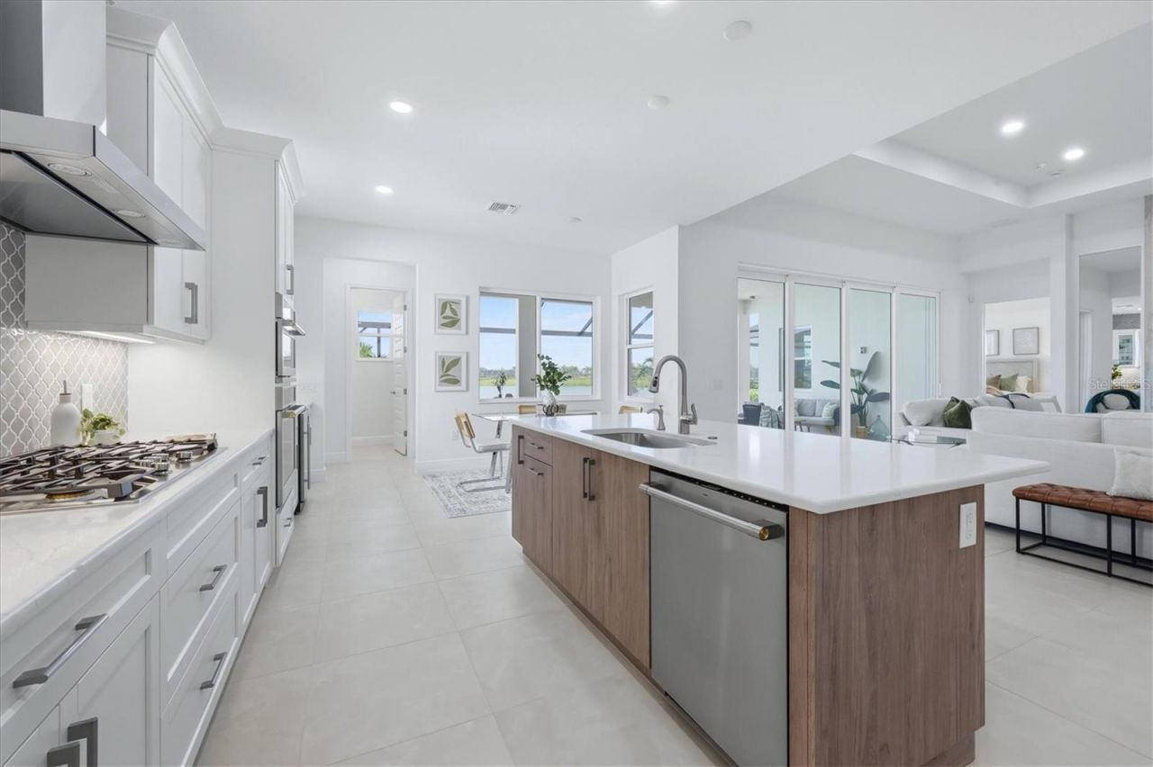 844 Blue Shell Loop, Sarasota, FL 34240 Photo
