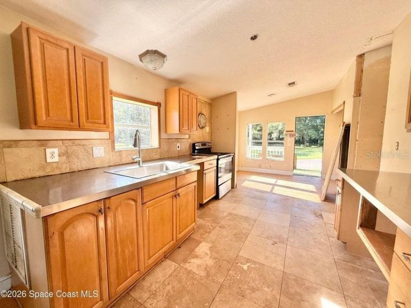 572 N Pine Street, Pierson, FL 32180 Photo