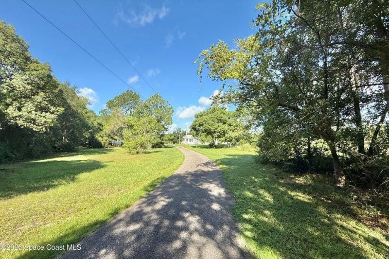 572 N Pine Street, Pierson, FL 32180 Photo