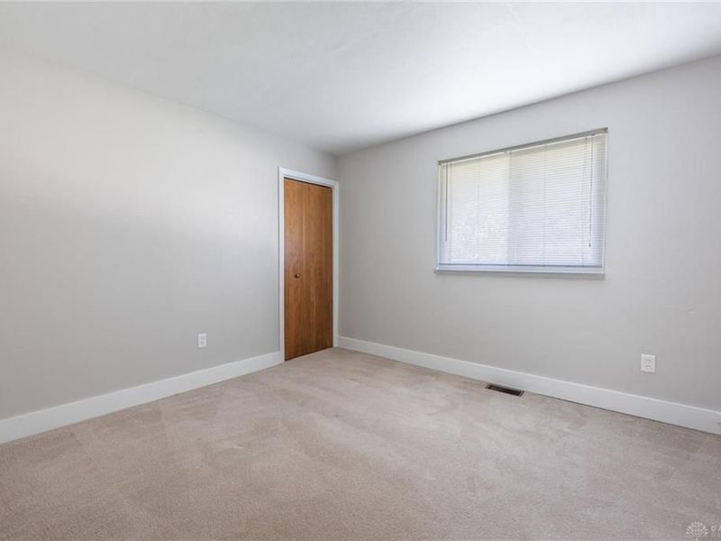 1663 Curlett Drive, Dayton, OH 45432 Photo 14