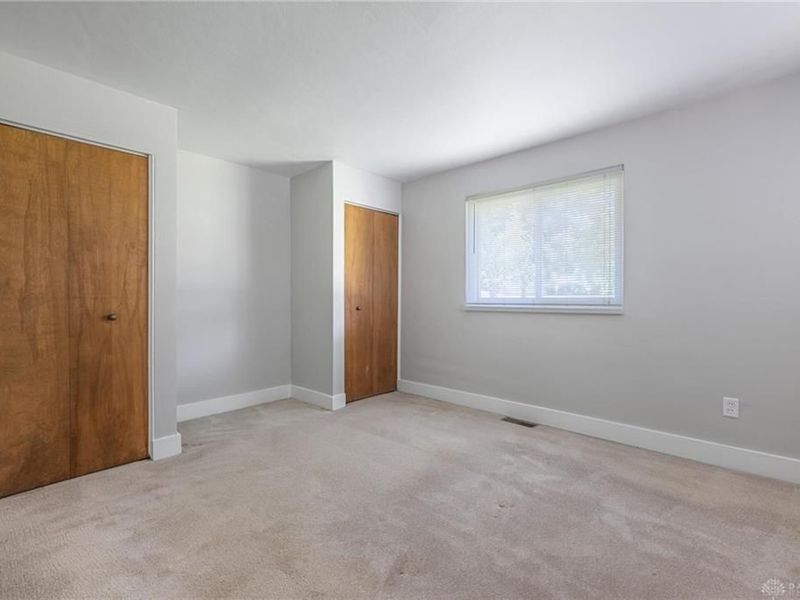 1663 Curlett Drive, Dayton, OH 45432 Photo 9