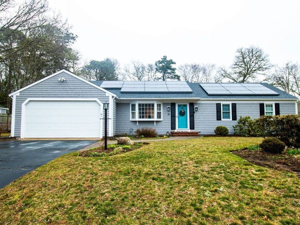 16 Washington Bursley Way, Barnstable, MA 02632