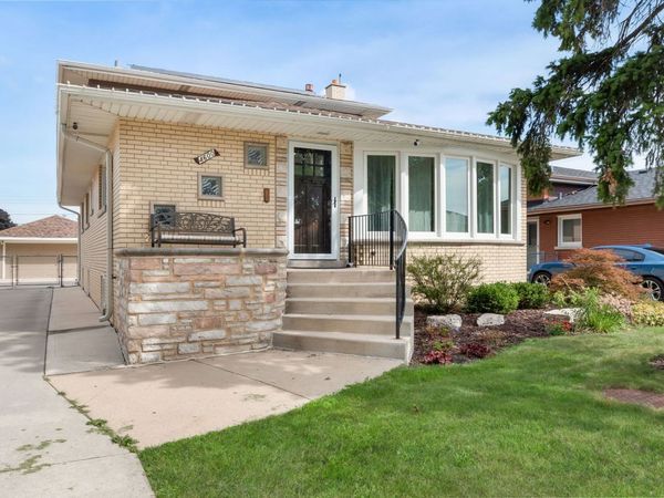 4600 W 101st Street , Oak Lawn, IL 60453