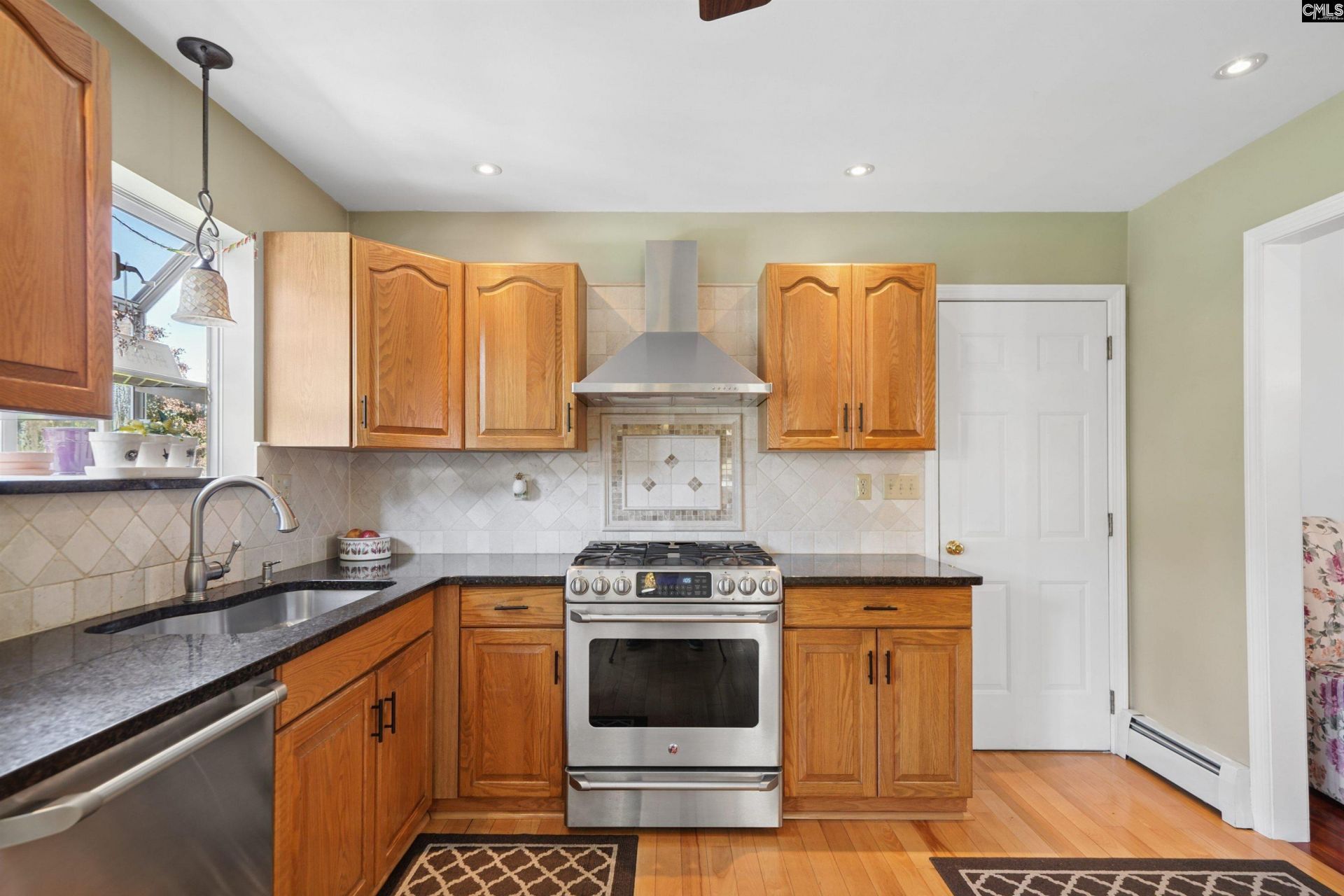 2941 Waverly Drive  Photo 4