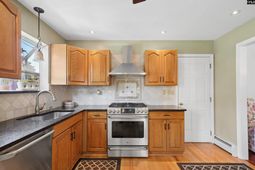 2941 Waverly Drive  photo 4