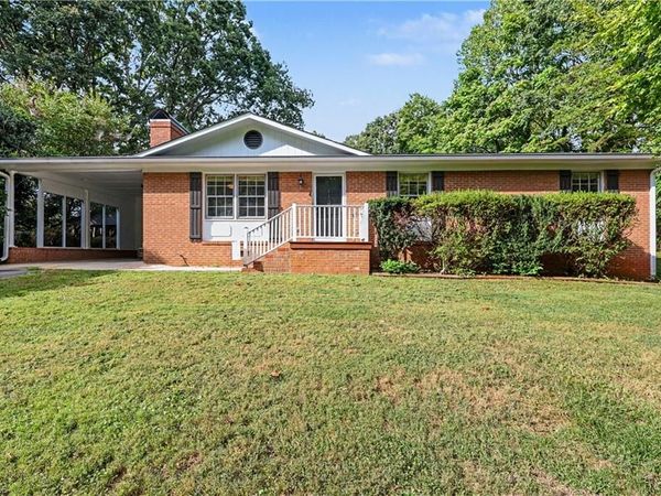 113 Wallasey Road, Rural Hall, NC 27045