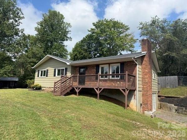 2005 Ada Williams Lane , Lenoir, NC 28645