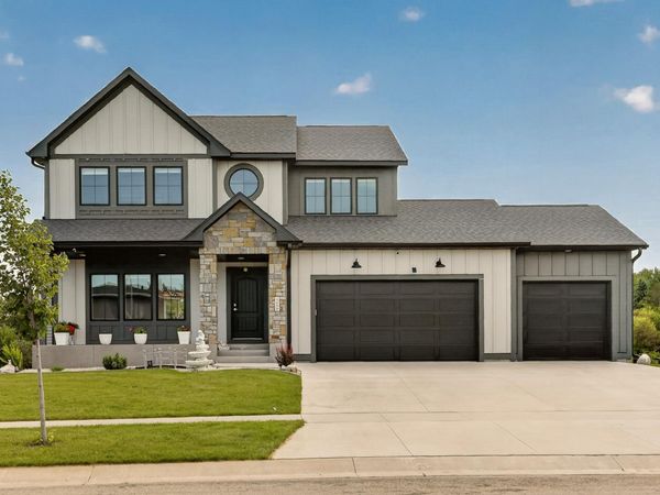 4686 Cassidy Ridge Drive NE, Rochester, MN 55906