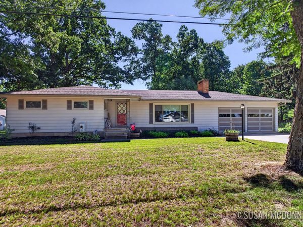 11737 W Carson City Road, Greenville, MI 48838