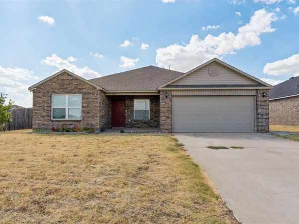333 Karlee Lane, Newcastle, OK 73065