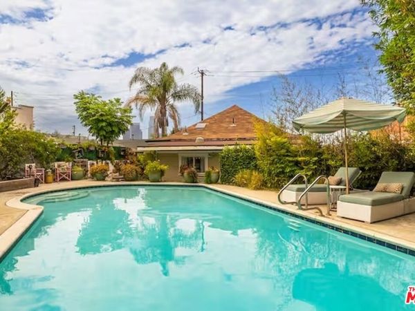 1315 Calumet Avenue , Los Angeles, CA 90026