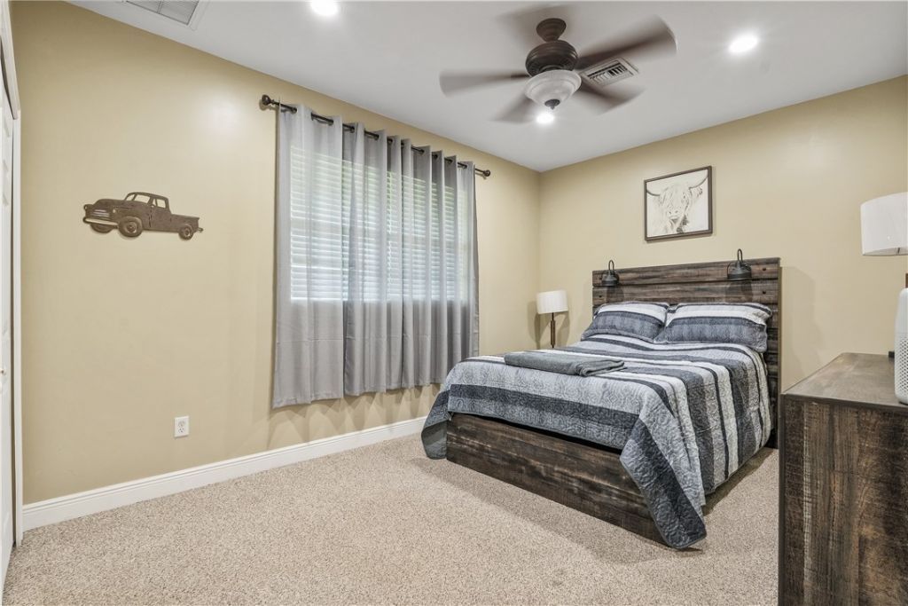 6045 21st Street Sw, Vero Beach, FL 32968 Photo