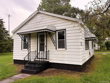 2254 E Bergin Avenue, Burton, Mi 48529