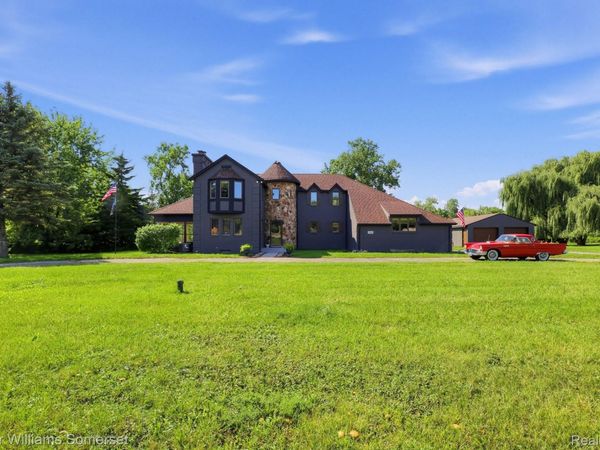 52401 Baker Road, Chesterfield Township, Mi 48047