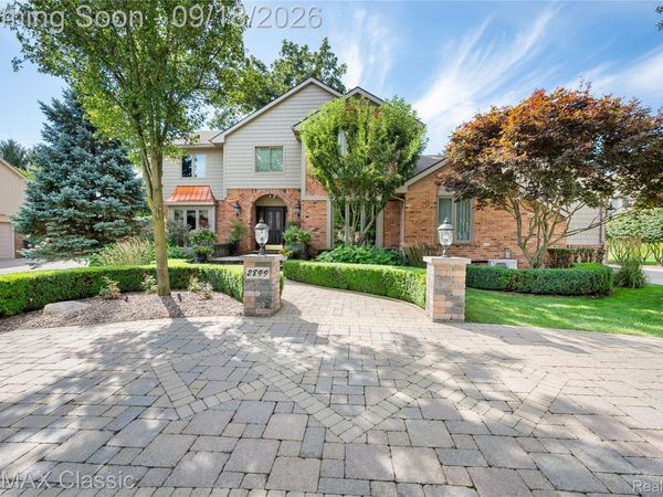 2899 Current Drive, Rochester Hills, Mi 48309
