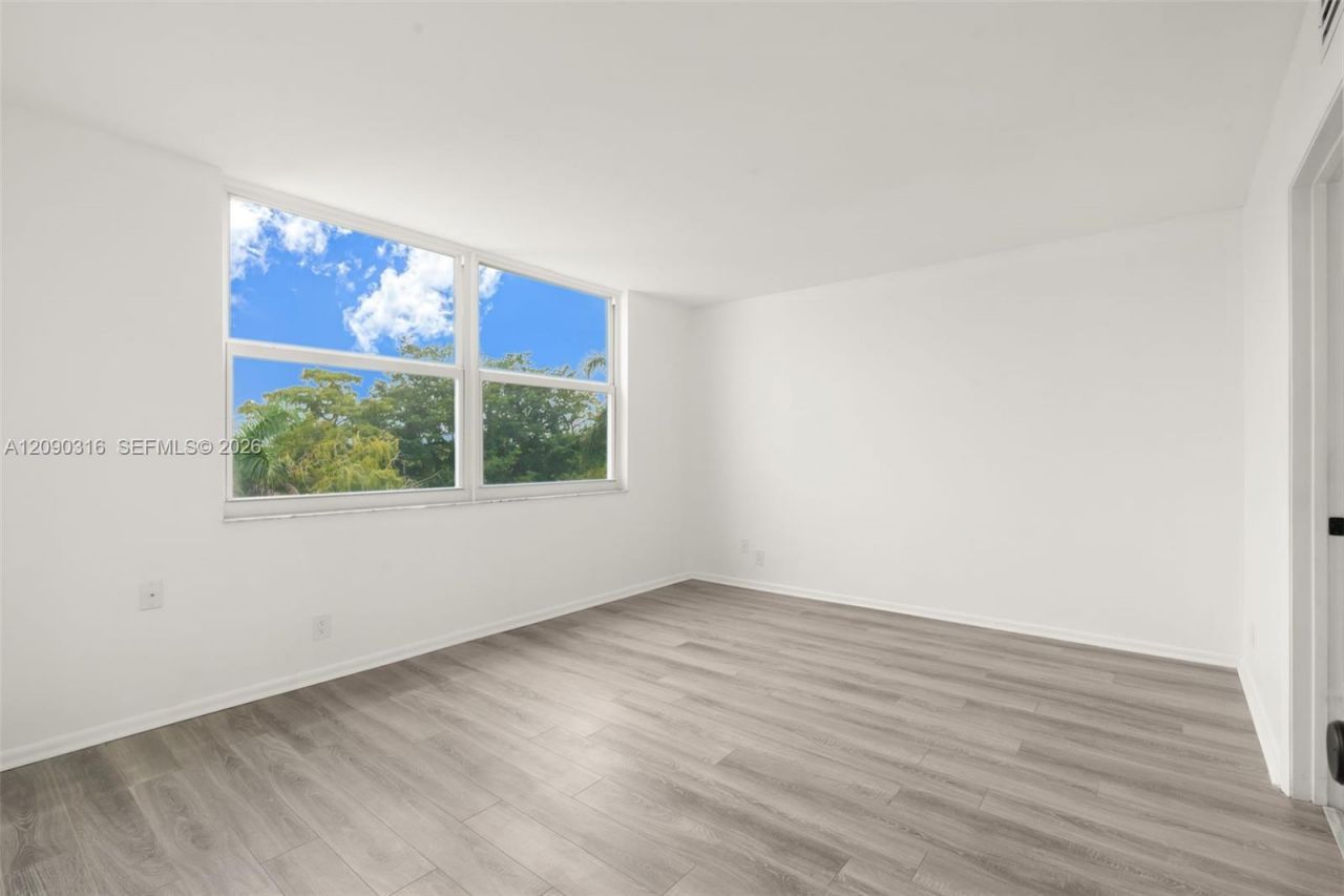 7684 NW 18th St , Unit 404, Margate, FL 33063 Photo
