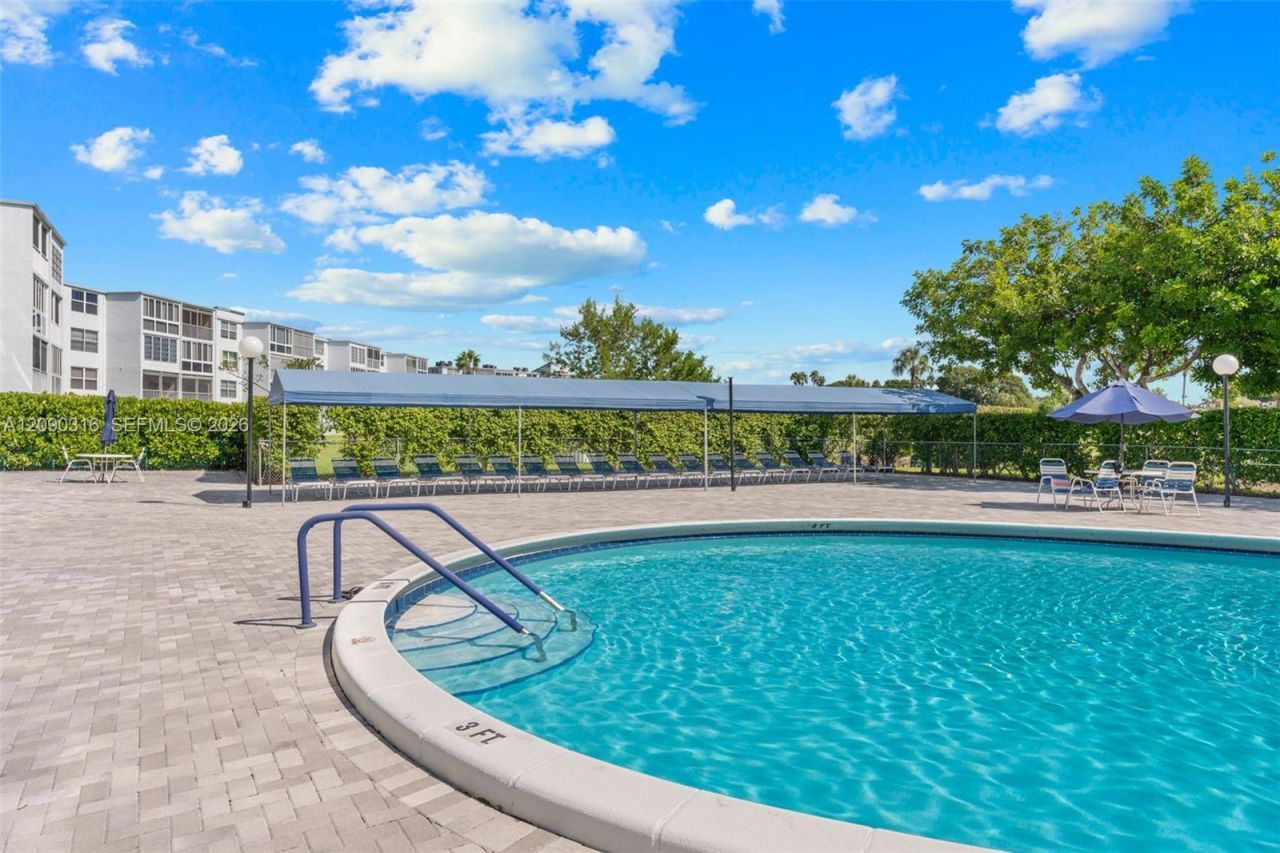 7684 NW 18th St , Unit 404, Margate, FL 33063 Photo