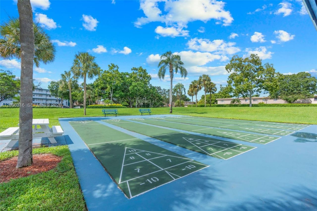 7684 NW 18th St , Unit 404, Margate, FL 33063 Photo