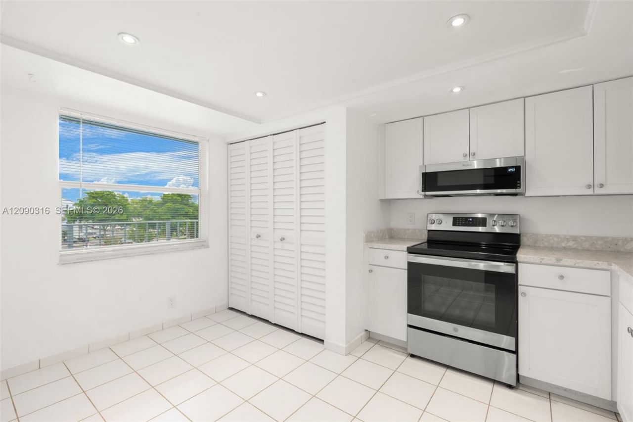 7684 NW 18th St , Unit 404, Margate, FL 33063 Photo