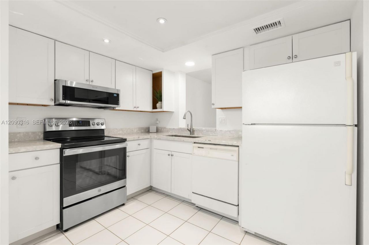 7684 NW 18th St , Unit 404, Margate, FL 33063 Photo