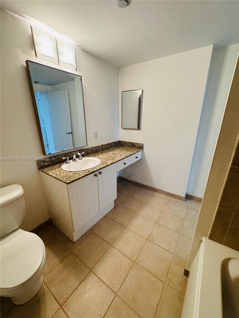19501 W Country Club Dr , Unit 1006, Aventura, FL 33180 Photo