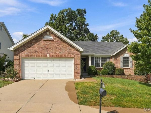 2141 Quarter Horse Crossing , High Ridge, MO 63049